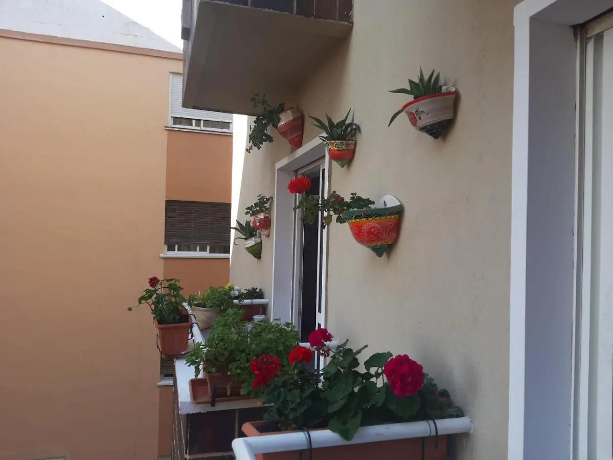 Homestay La Casa De La Abuela Rosy Apartment Malaga